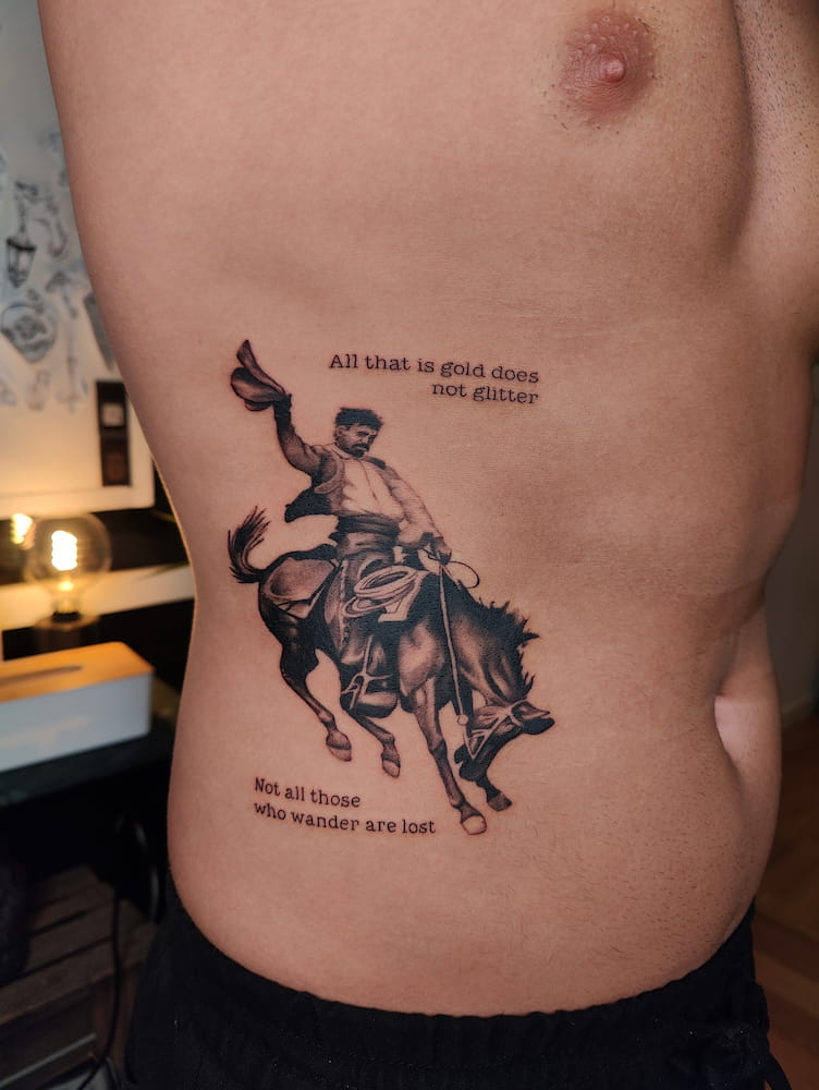 Grafisk tatuering Uppsala tatuerare